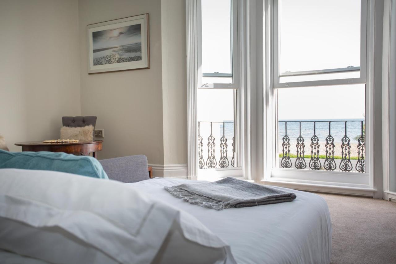 Seaways Apartment เวอร์ทิง ภายนอก รูปภาพ